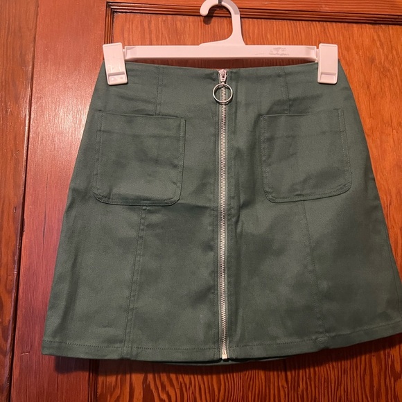 Blue Rain Dresses & Skirts - Blue Rain Women’s Dark Green Zip Up Mini Skirt Size Small